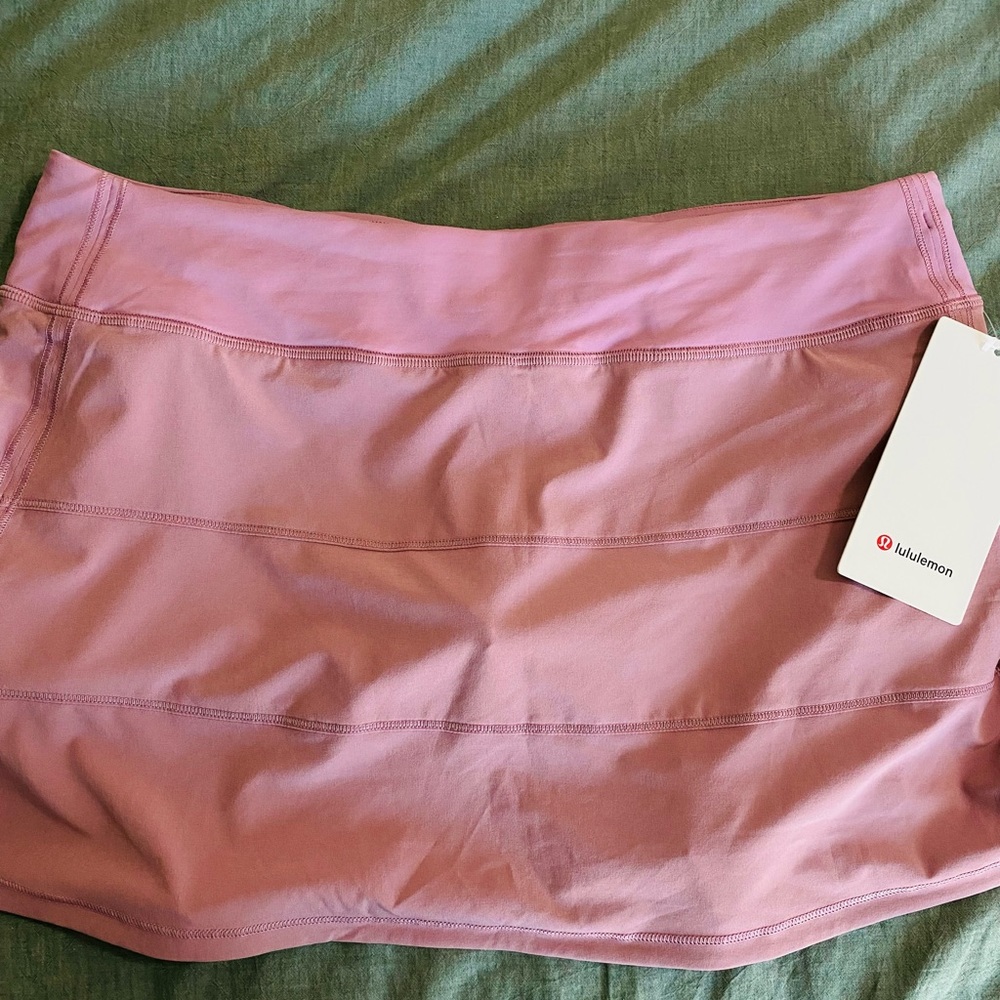 Lululemon pace rival skirt